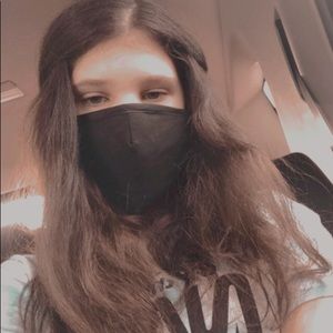 Meet your Posher, Candace